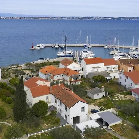 Boutique Seaside Duplex Apartament *